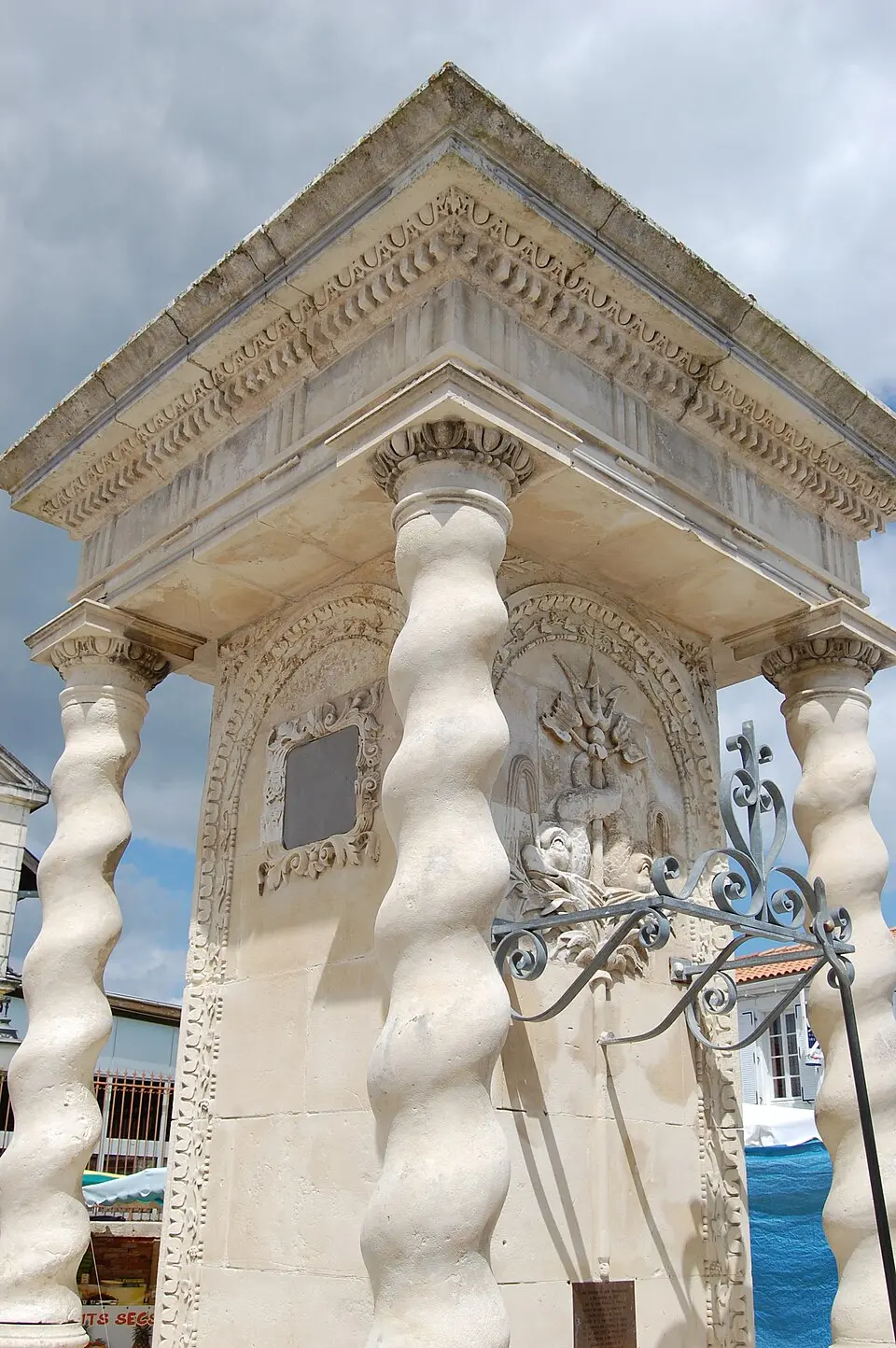 fontaine de la place de la République
