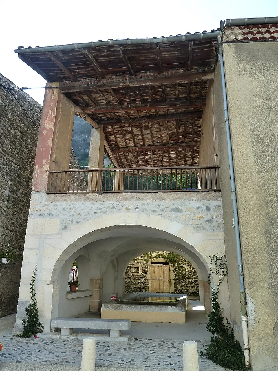 Slika: Jmerlant · CC BY-SA 3.0 fontaine de Baix