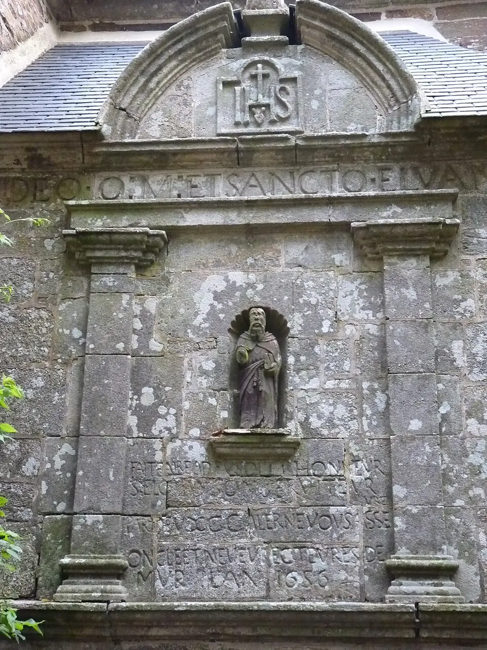 Obrázok: Crepi22 · CC BY-SA 3.0 fontaine Saint-Elouan