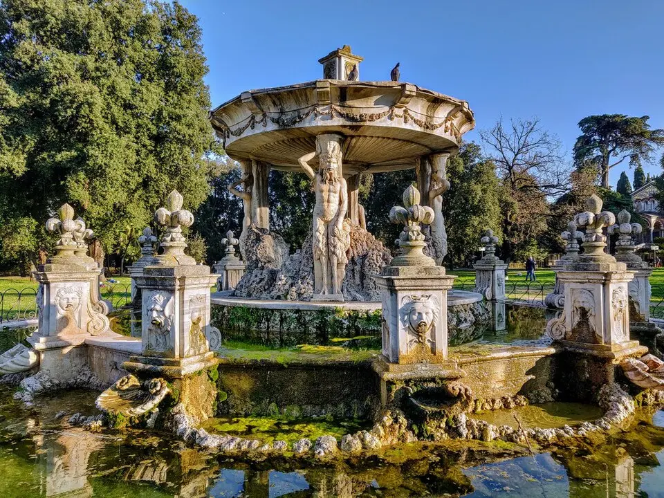 Image: Camelia.boban · CC BY-SA 4.0 fontaine du Cupidon