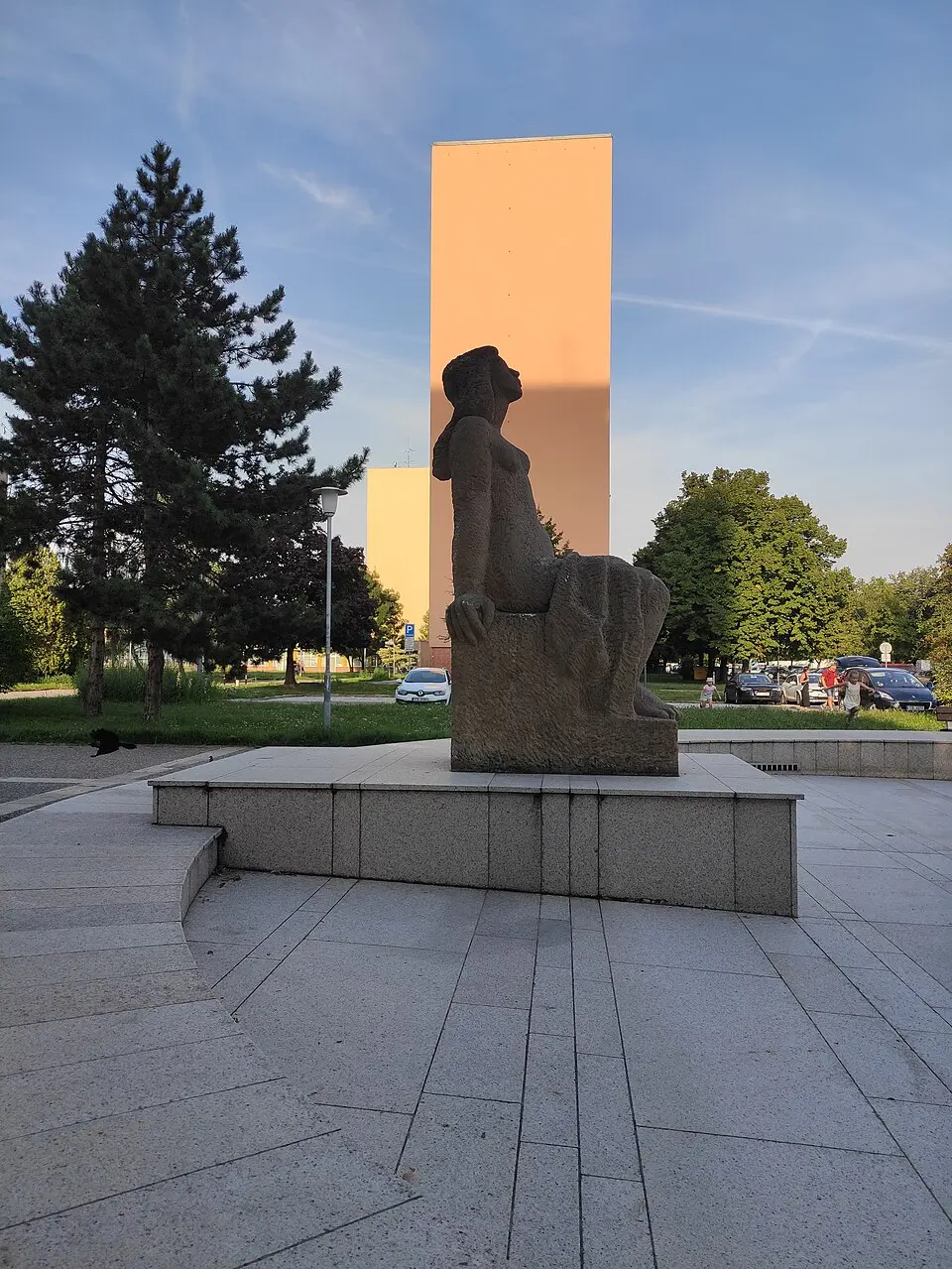 Fontána před poliklinikou Ostrava-Hrabůvka