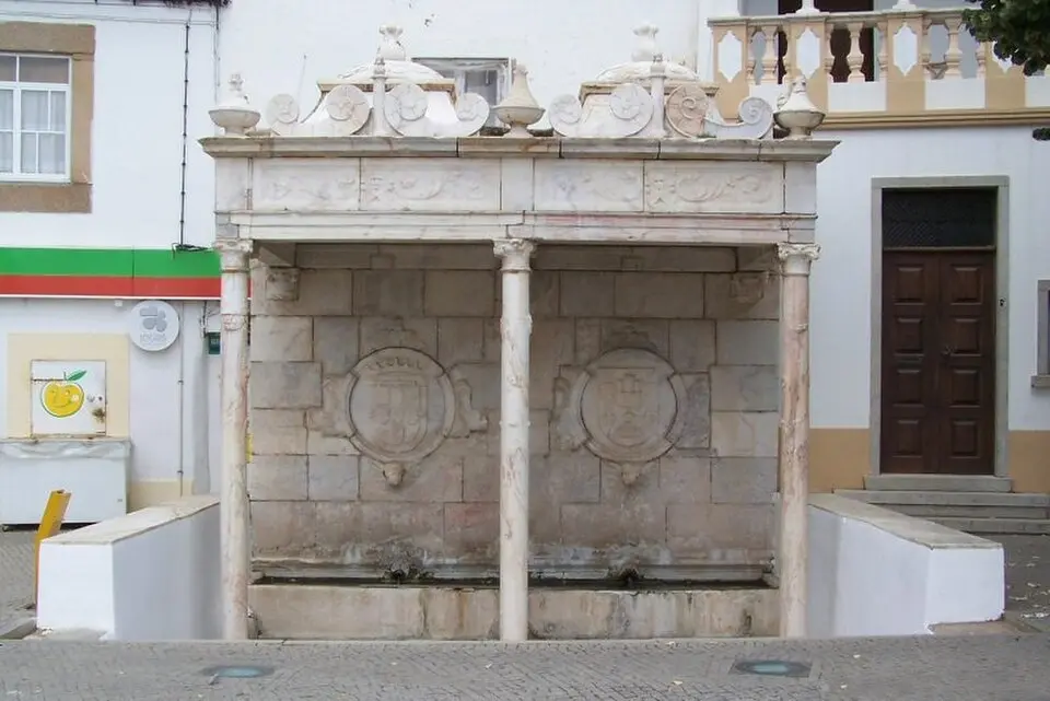 Chafariz da Praça da República (Alter do Chão)