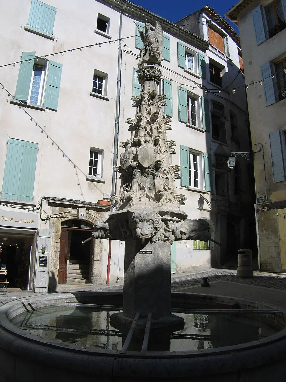 fontaine Saint-Michel