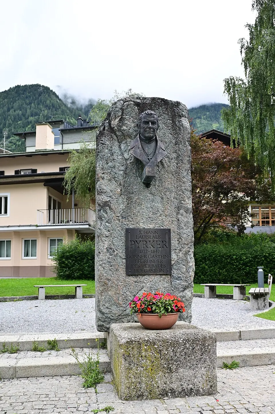 Ladislaus-Pyrker-Denkmal